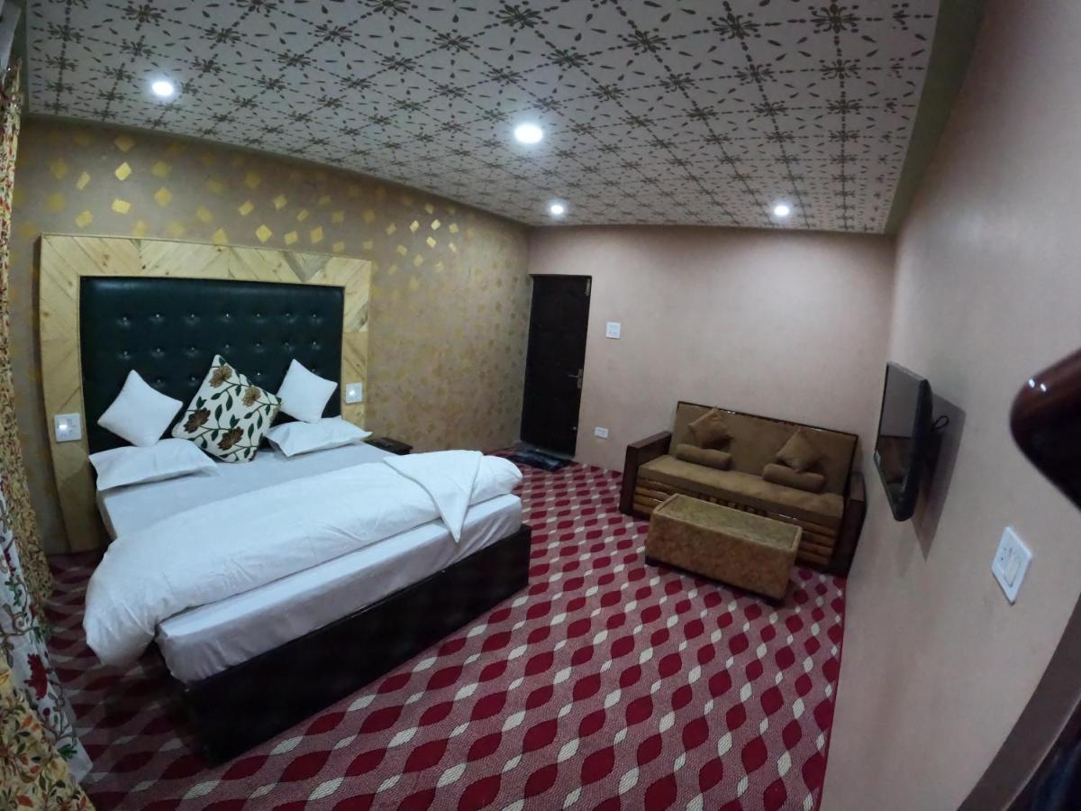Hotel Seven Pahalgam Exterior photo