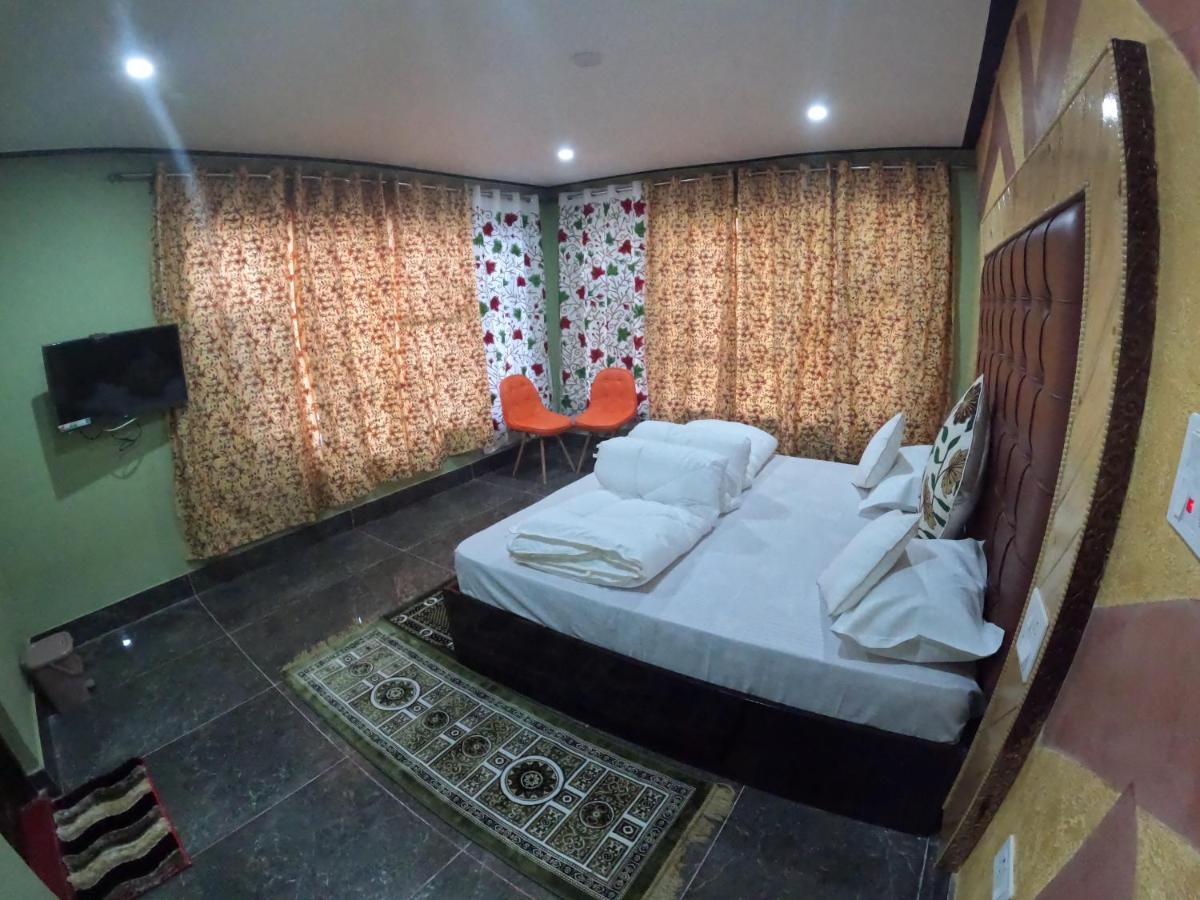 Hotel Seven Pahalgam Exterior photo
