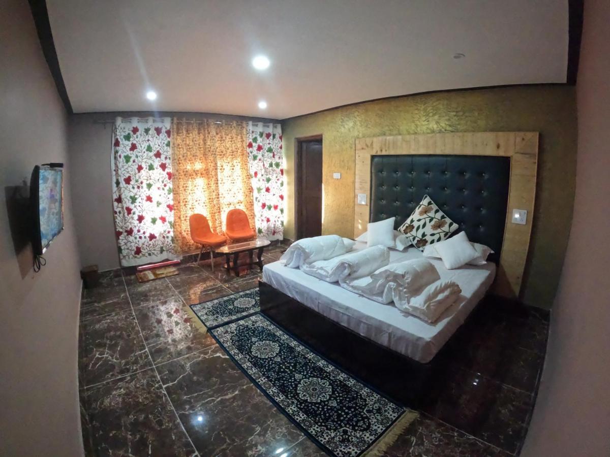 Hotel Seven Pahalgam Exterior photo